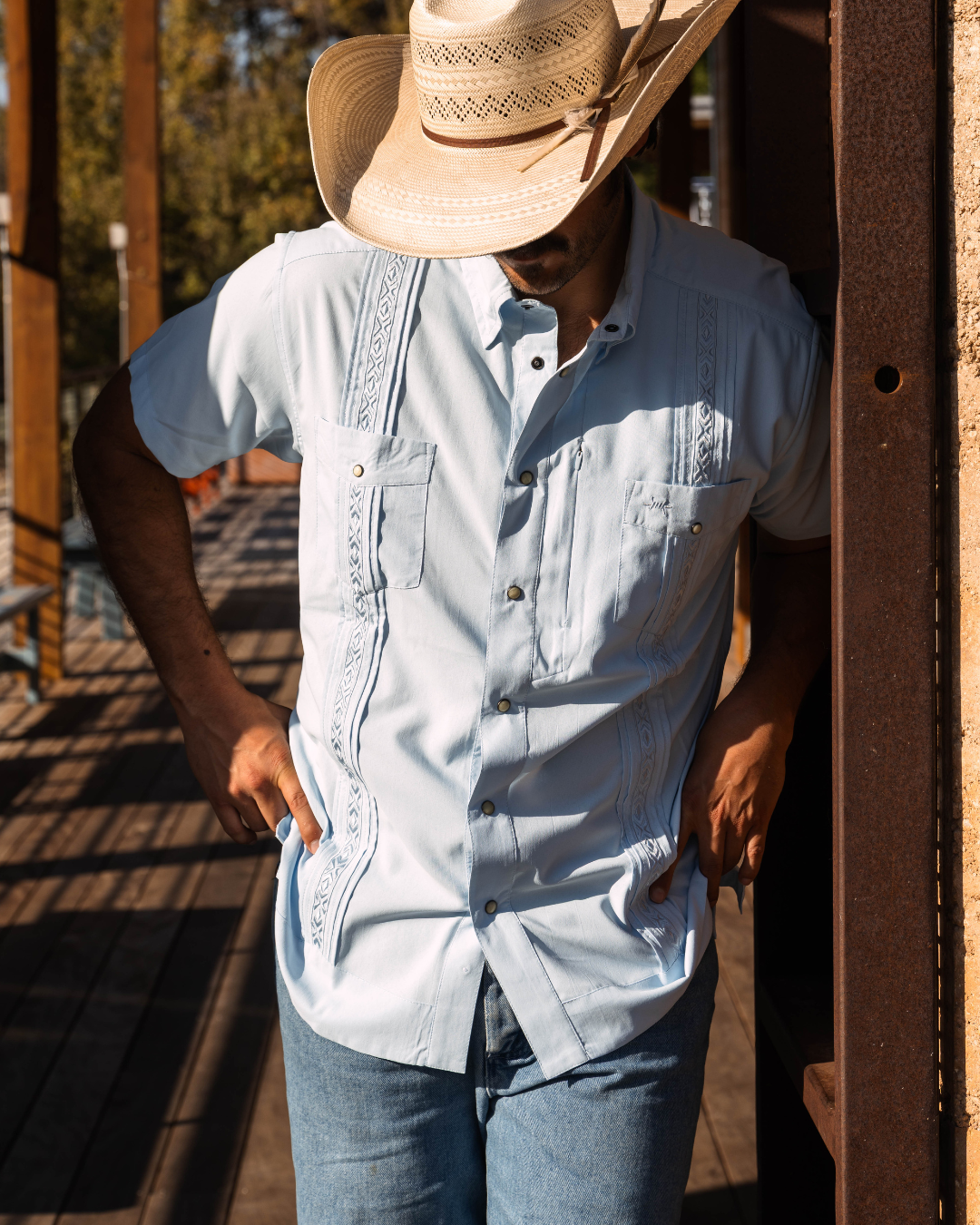 Guayabera Libre Pearl Snap - Benavides