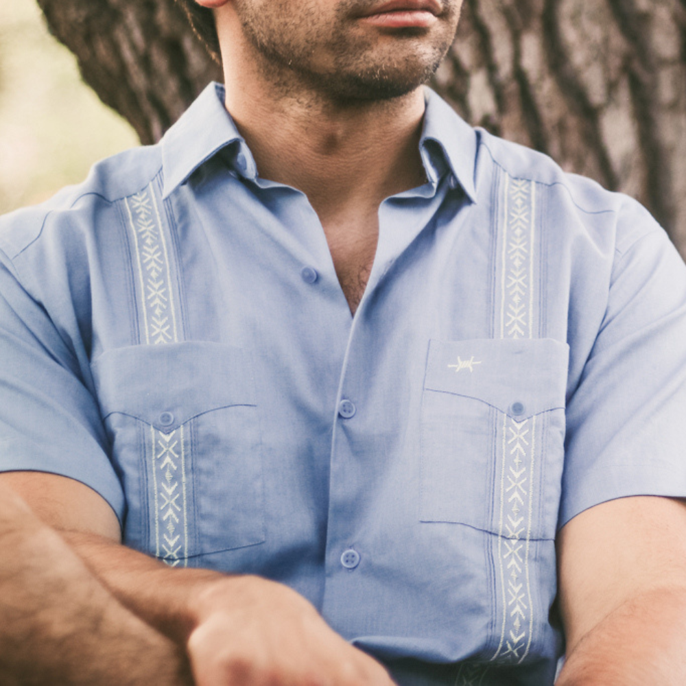 Tejas Guayabera - Heron Costa