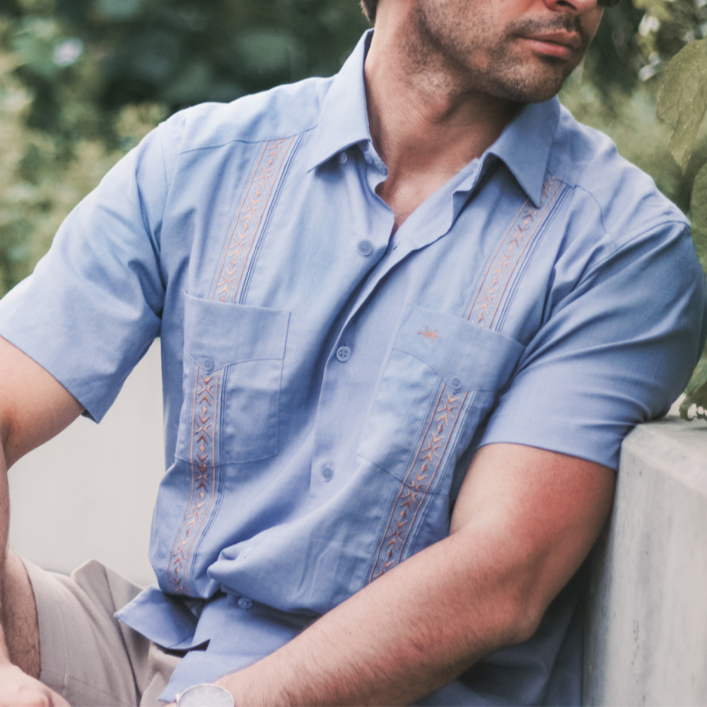 Tejas Guayabera - Heron