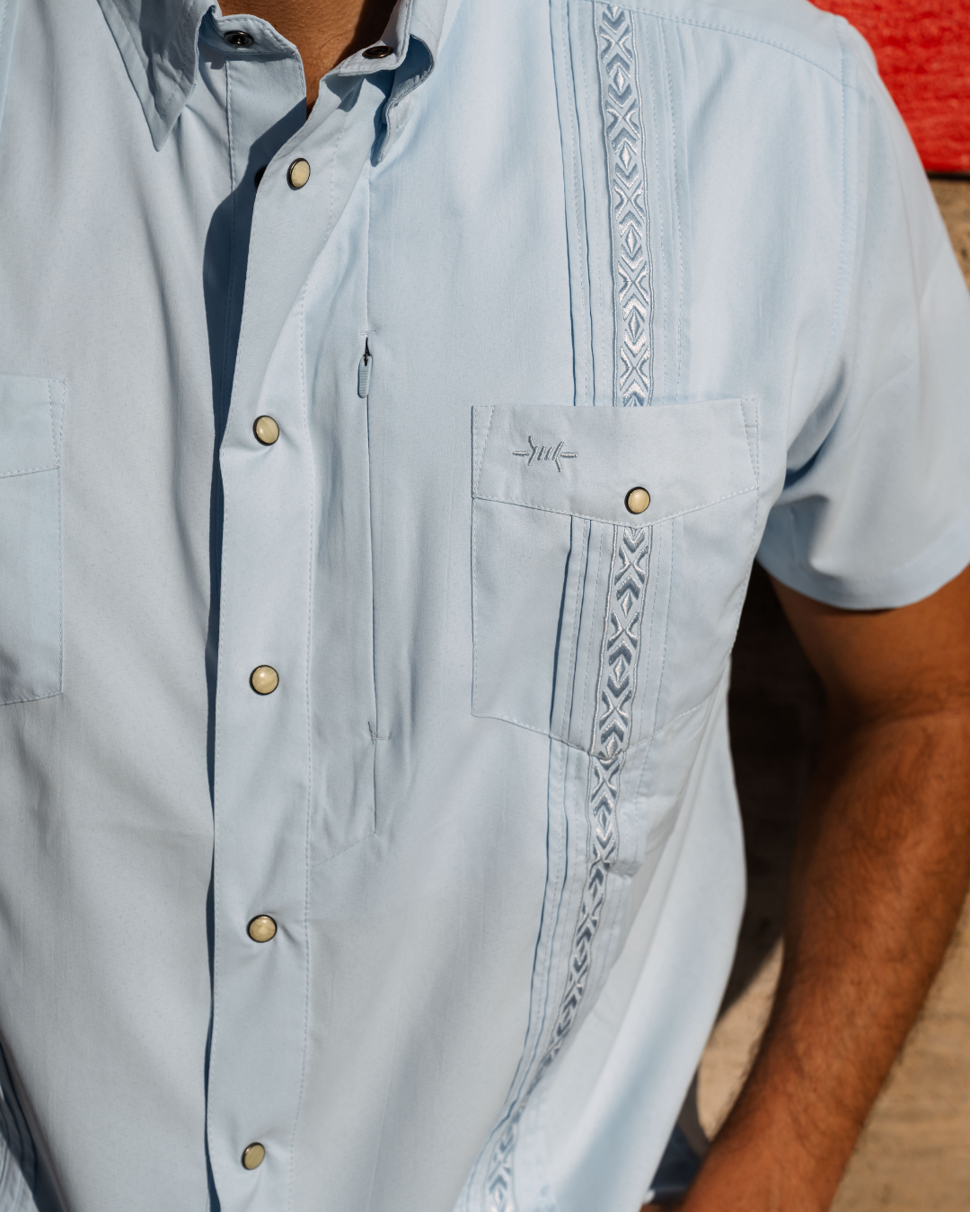 Guayabera Libre Pearl Snap - Benavides