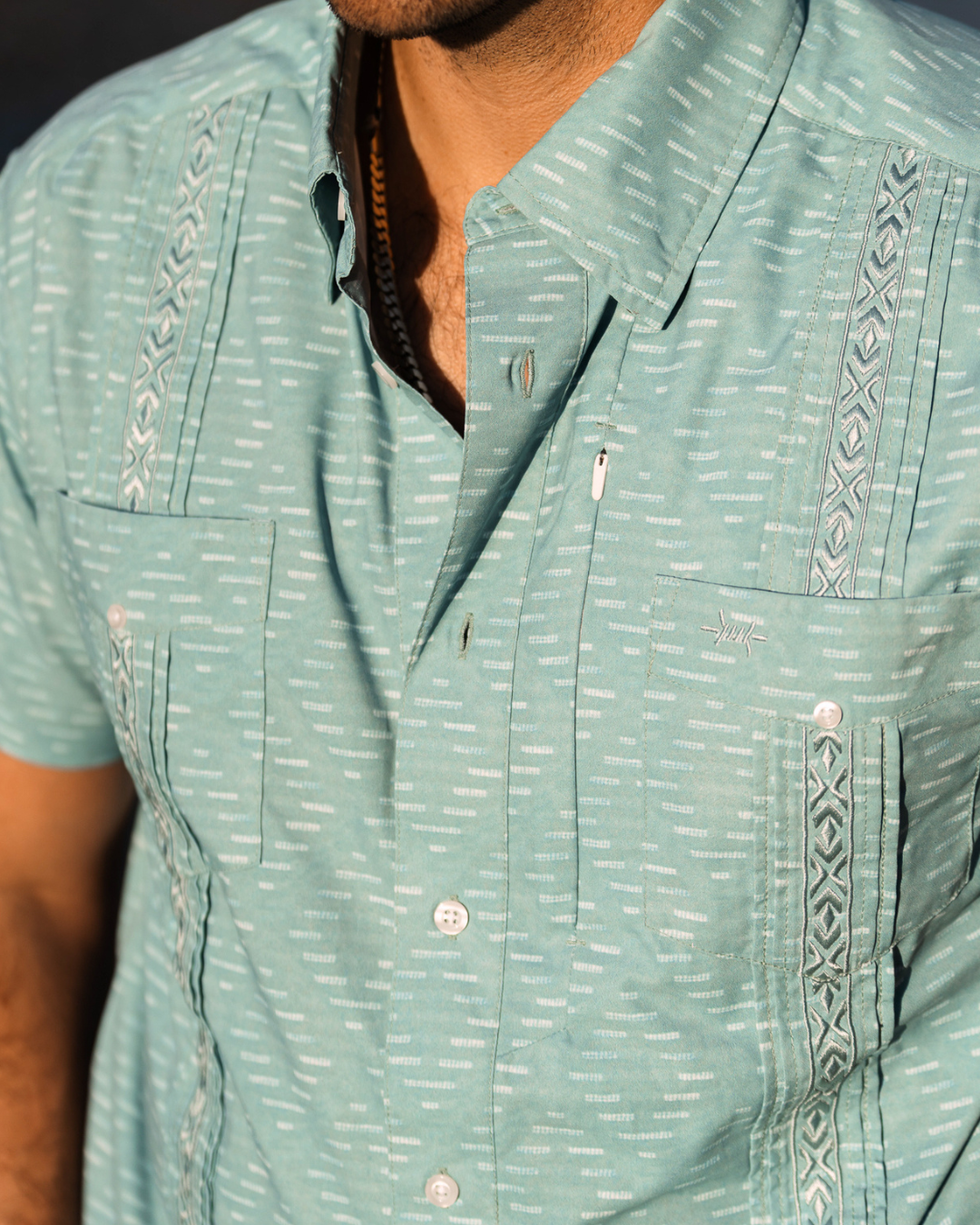 Guayabera Libre - Brisa