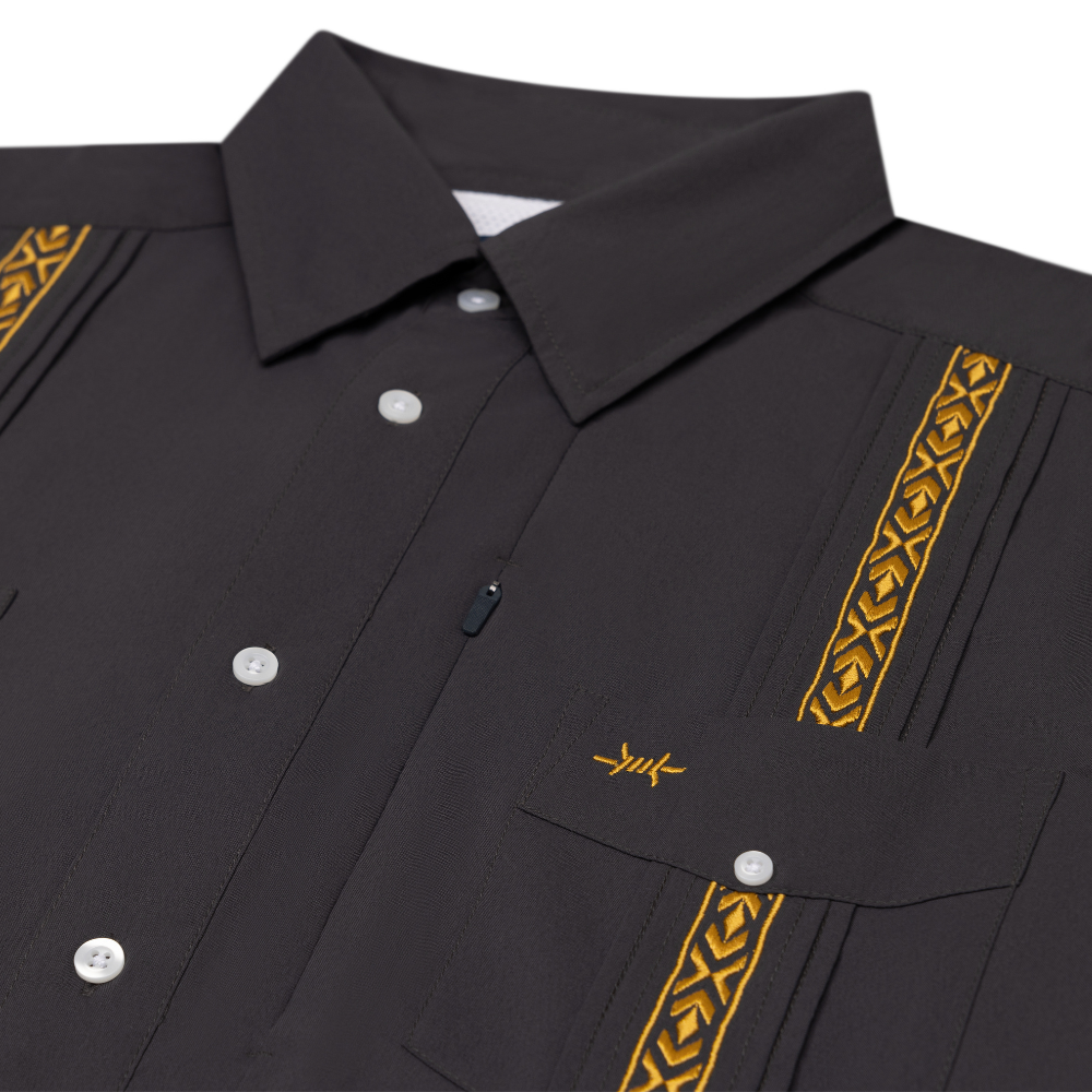 Guayabera Libre - Shiner