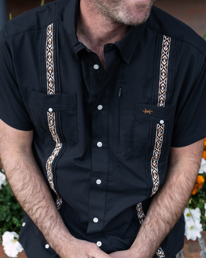 Guayabera Libre - Diablo Cuero