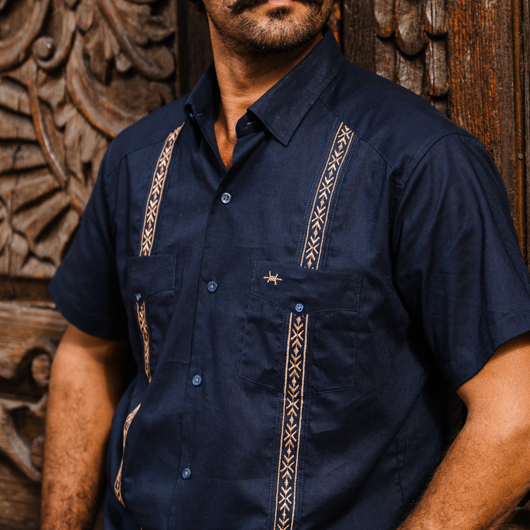 Tejas Guayabera - Estandar Texas Standard Tejas Guayabera - Estandar Texas Standard