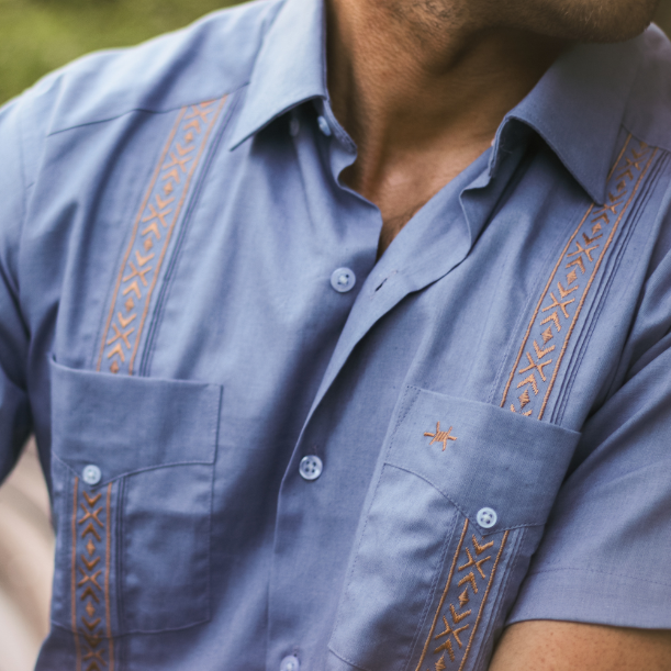 Tejas Guayabera - Heron