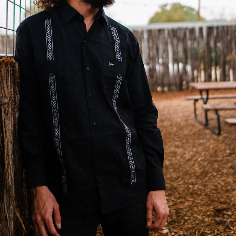 Long-Sleeve Guayabera - Diablo Plata