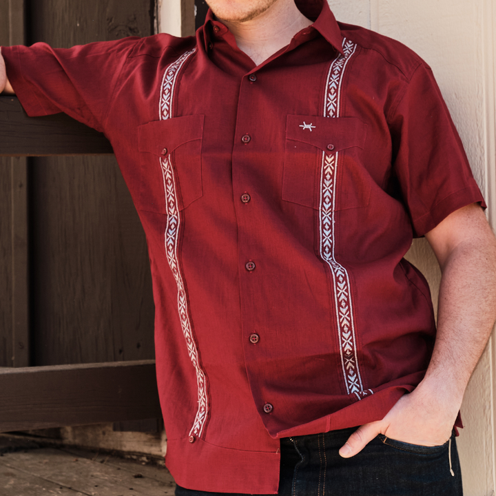 Tejas Guayabera - Solid Maroon